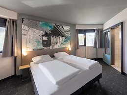 B&B HOTEL Wuppertal-City