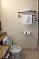 Super 8 by Wyndham Beaumont I-10 South/College St