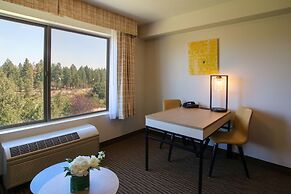 Oxford Suites Spokane Valley