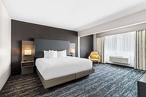 Hourglass Hotel, Ascend Hotel Collection