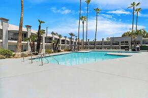 Hourglass Hotel, Ascend Hotel Collection