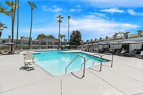 Hourglass Hotel, Ascend Hotel Collection