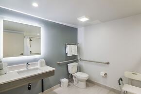 Hourglass Hotel, Trademark Collection by Wyndham
