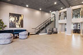 Hourglass Hotel, Ascend Hotel Collection