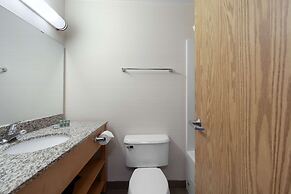 Best Western Grande Prairie Hotel & Suites