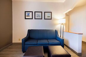Comfort Suites