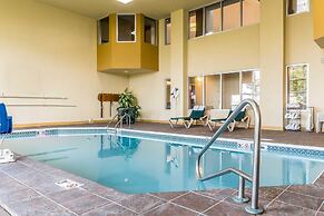 Comfort Suites