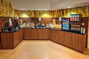 Fairfield Inn & Suites by Marriott Near Universal Orlando