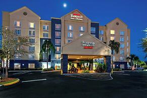 Fairfield Inn & Suites by Marriott Near Universal Orlando