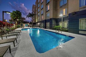 Fairfield Inn & Suites by Marriott Near Universal Orlando