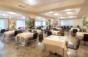 Hotel Sangallo Palace