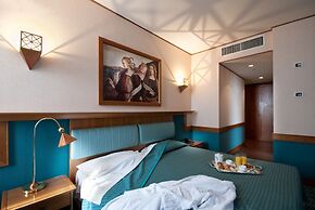 Hotel Sangallo Palace