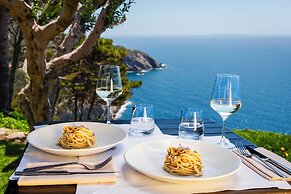 Boutique Hotel Torre di Cala Piccola