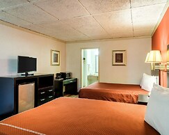 Rodeway Inn University