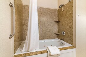 Maine Evergreen Hotel, Ascend Hotel Collection
