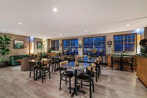 Maine Evergreen Hotel, an Ascend Collection Hotel