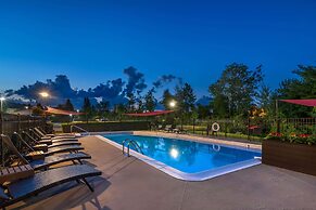 Maine Evergreen Hotel, Ascend Hotel Collection