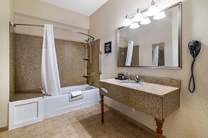 Maine Evergreen Hotel, an Ascend Collection Hotel