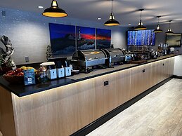 Maine Evergreen Hotel, Ascend Hotel Collection