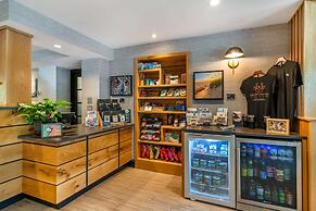 Maine Evergreen Hotel, Ascend Hotel Collection