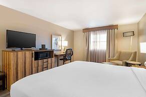 Best Western Cedar Inn & Suites