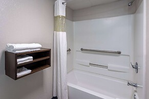 Days Inn by Wyndham Louisburg