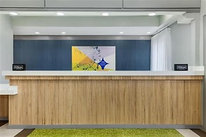 Spark by Hilton Indianapolis Northeast Fishers