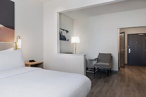 Spark by Hilton Indianapolis Northeast Fishers