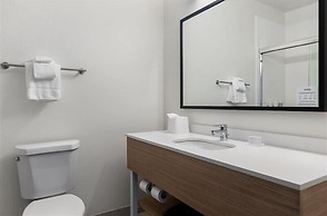 Spark by Hilton Indianapolis Northeast Fishers