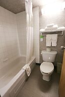 Days Inn by Wyndham Calgary Airport