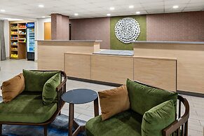 Fairfield Inn & Suites Columbus East