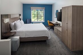 Holiday Inn Express & Suites Albermarle by IHG