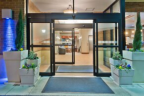 Holiday Inn Express Hotel & Suites Portland-NW Downtown by IHG