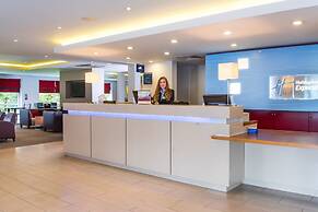 Holiday Inn Express Swindon - West by IHG
