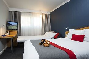 Holiday Inn Express Swindon - West by IHG