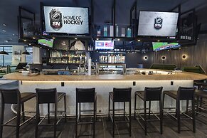 Holiday Inn Victoria Elk Lake by IHG