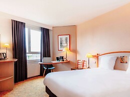 Mercure Nevers Pont de Loire