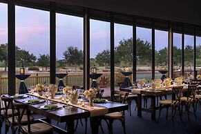 The Ritz-Carlton Naples, Tiburón