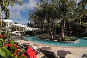 The Ritz-Carlton Naples, Tiburón