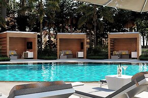 The Ritz-Carlton Naples, Tiburón