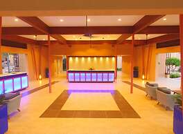 Divi Dutch Village Beach Resort