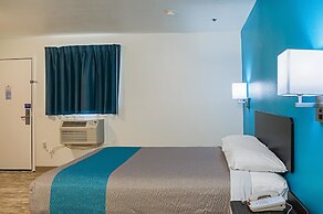 Motel 6 Bay Saint Louis, MS