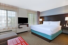 Staybridge Suites Detroit-Utica by IHG