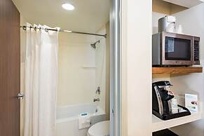 Holiday Inn Express Hotel & Suites PEORIA NORTH - GLENDALE by IHG