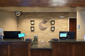Comfort Inn & Suites Grafton - Cedarburg