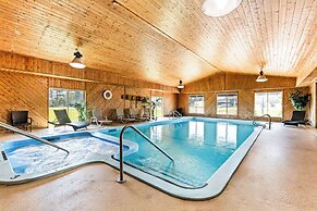 Americas Best Value Inn Tahquamenon Country