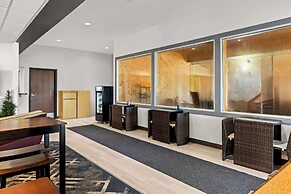 Americas Best Value Inn Tahquamenon Country