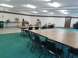 Americas Best Value Inn Tahquamenon Country