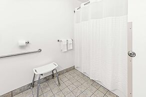 Americas Best Value Inn Tahquamenon Country