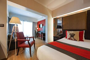 AX The Victoria Hotel